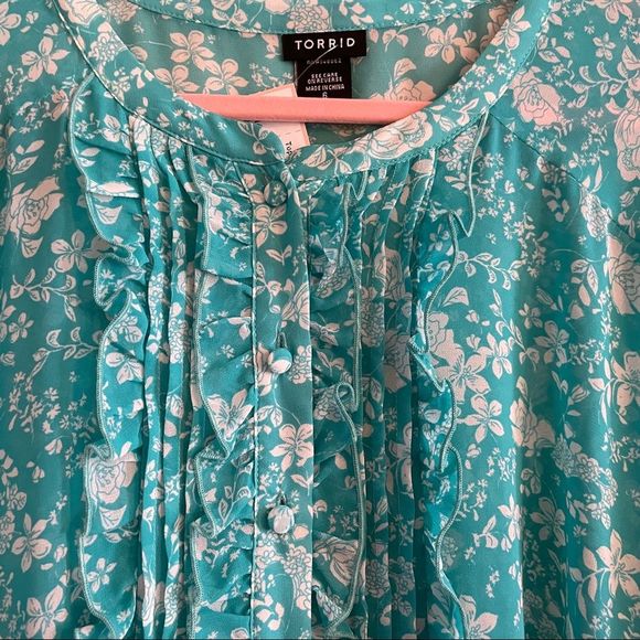 GUC Torrid Size 6 Short Sleeve Teal & White Sheer Blouse - Picture 4 of 4